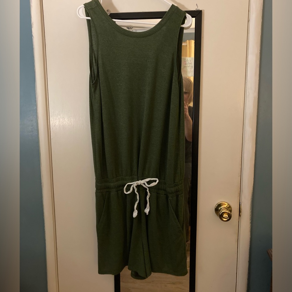 Romper - Picture 1 of 1